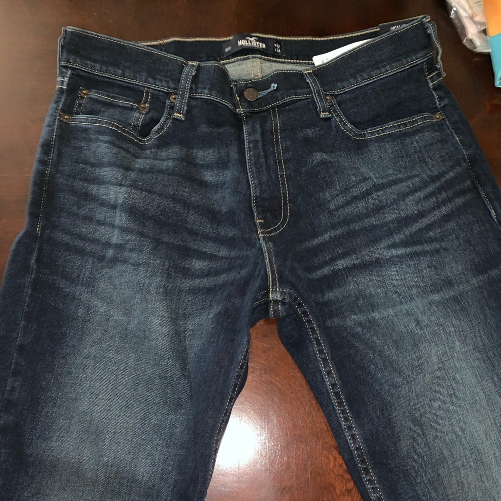HOLLISTER. Slim Straight Jeans